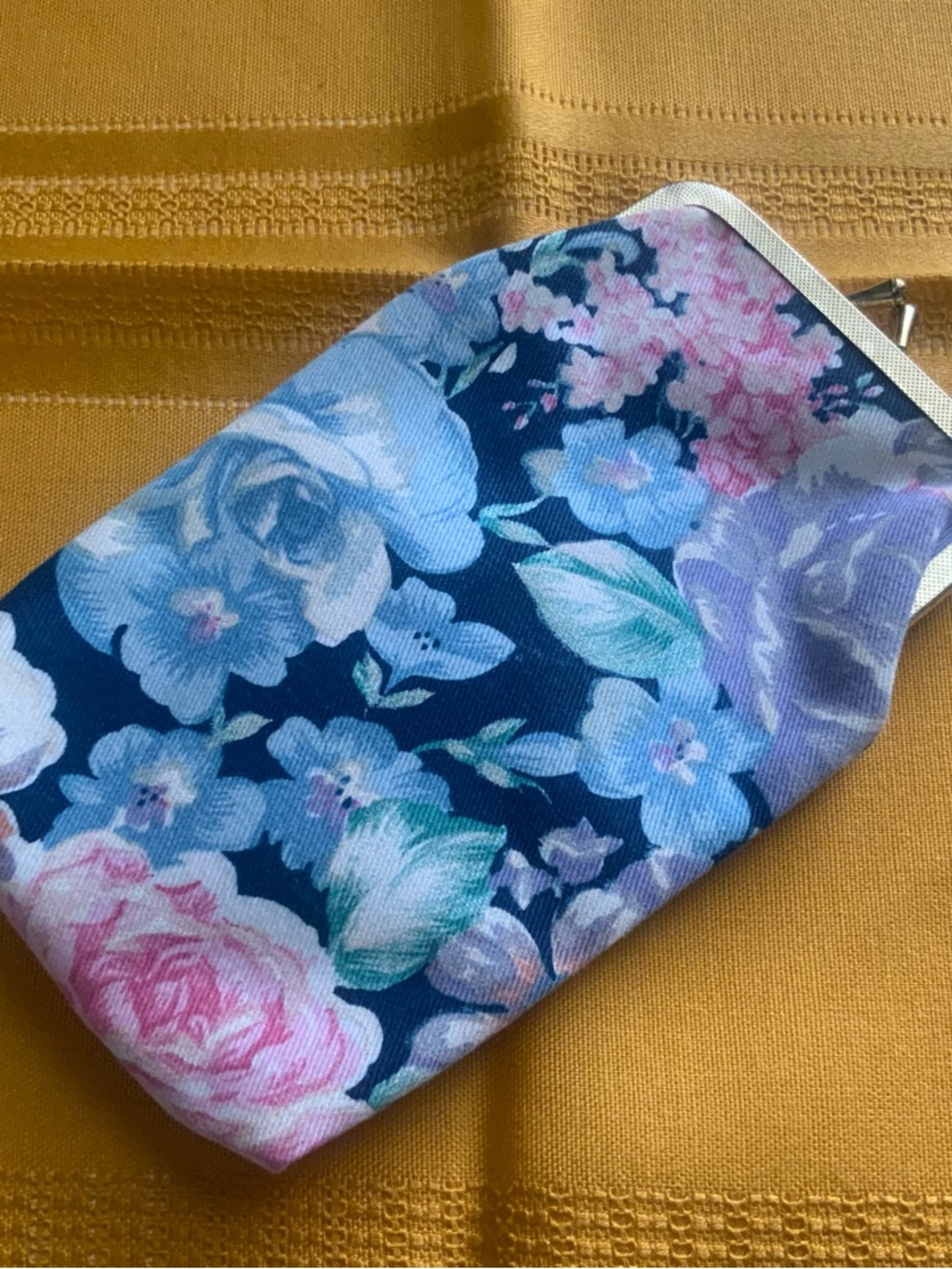 Clasp-style fabric pouch, (a kiss-lock purse)